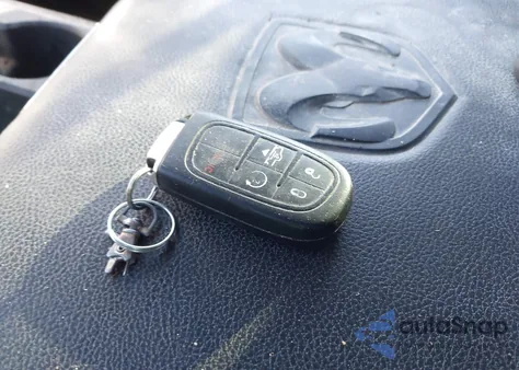 2013 Ram 1500 Laramie z USA, uszkodzony, nr VIN 1C6RR7NT1DS599095